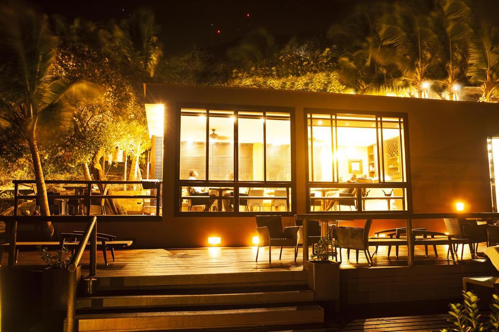 Hotel Deep Blue à Providencia  Extérieur photo