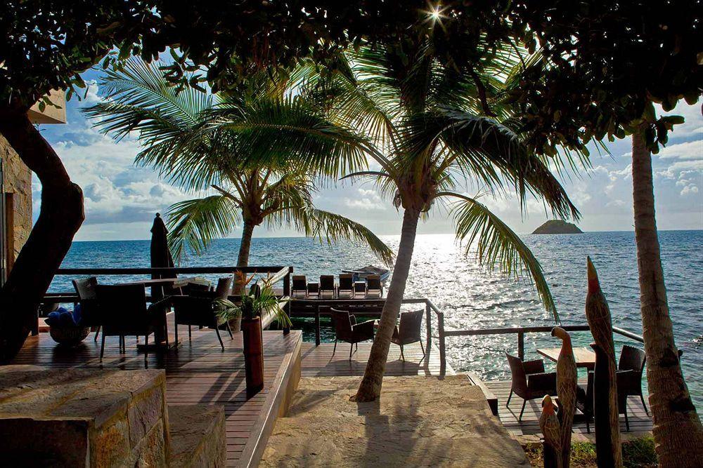 Hotel Deep Blue à Providencia  Extérieur photo