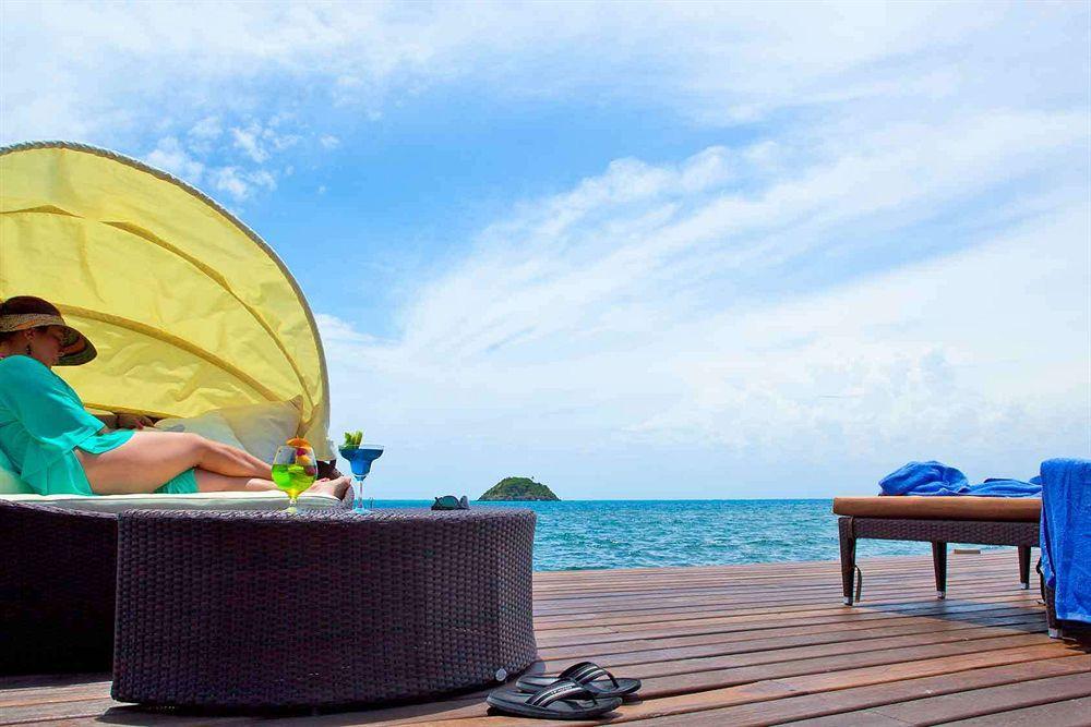 Hotel Deep Blue à Providencia  Extérieur photo